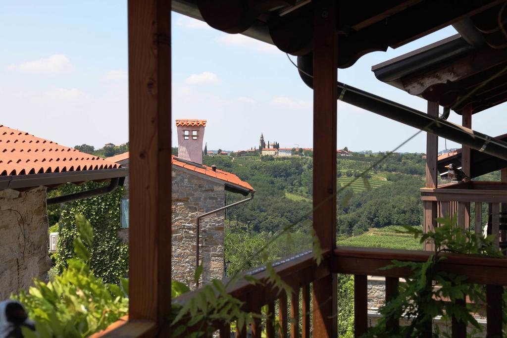 Boutique Hotel Dvor Доброво Екстериор снимка