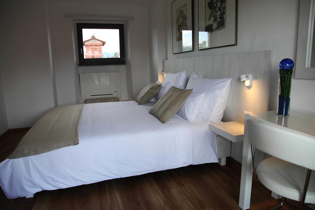 Boutique Hotel Dvor Доброво Стая снимка
