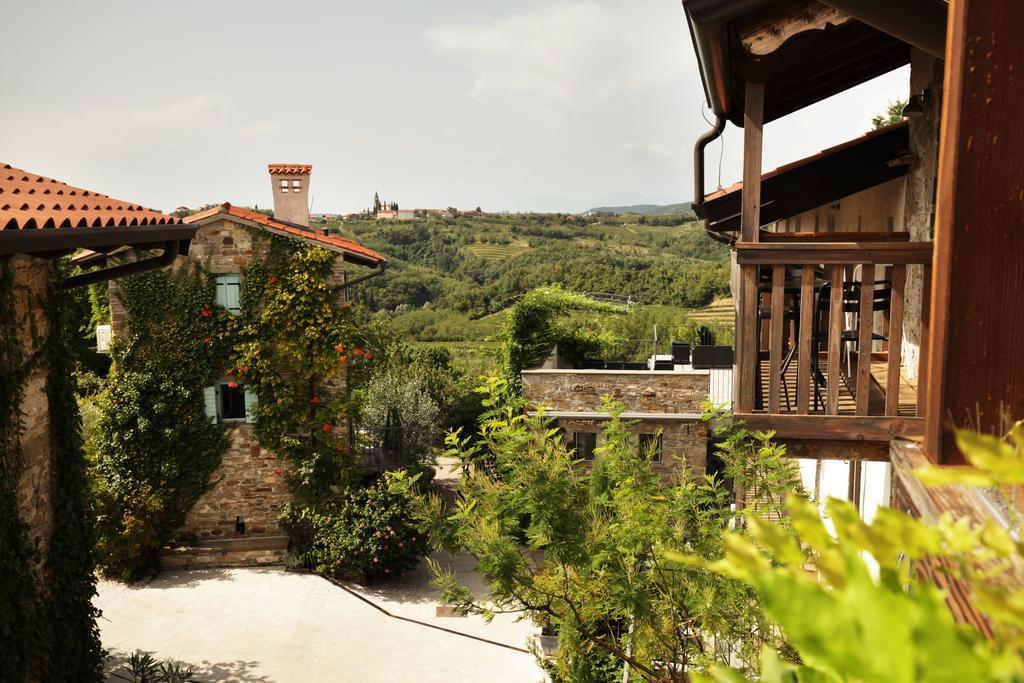 Boutique Hotel Dvor Доброво Екстериор снимка